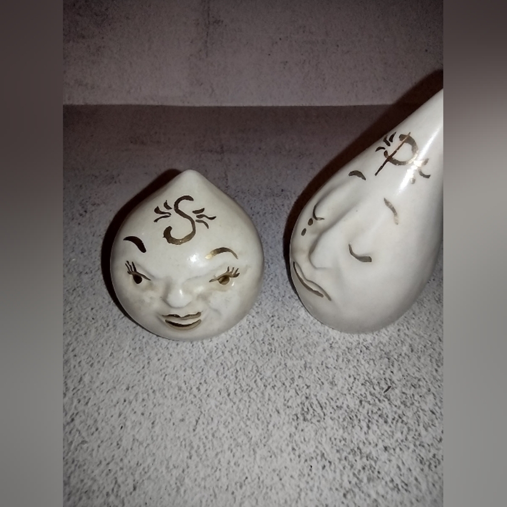 Vintage DRIP & DROP salt and pepper set